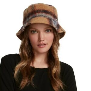 Steve Madden Plaid Brushed
Bucket Hat